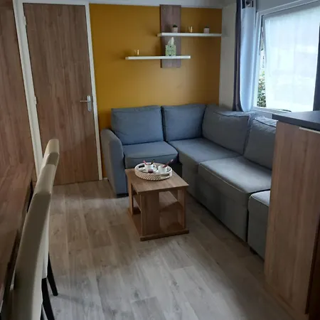 캠프장 Mobilhome 6/8 Personnes 라 트럼블라드